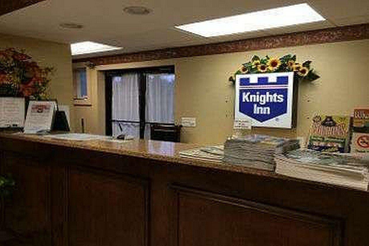 Knights Inn Ньюпорт Екстер'єр фото